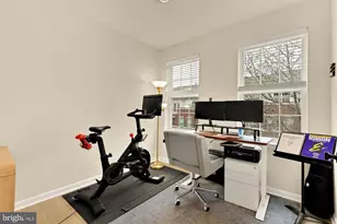 4420 Beechstone Ln, Fairfax, VA 22033 - Photo 14