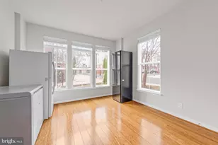 9640 Pullman Pl, Fairfax, VA 22031 - Photo 4