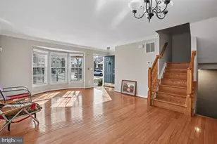 6562 Kelsey Point Cir, Alexandria, VA 22315 - Photo 2