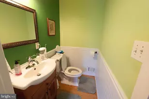 1150 Kettle Pond Ln, Great Falls, VA 22066 - Photo 14