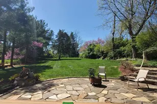 1150 Kettle Pond Ln, Great Falls, VA 22066 - Photo 2