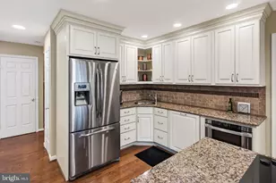 11643 Captain Rhett Ln, Fairfax Station, VA 22039 - Photo 16