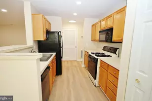 7532 Coxton Ct, Alexandria, VA 22306 - Photo 14