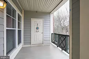 2905 Saintsbury Plaza, Fairfax, VA 22031 - Photo 18