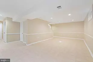 9833 Natick Rd, Burke, VA 22015 - Photo 40