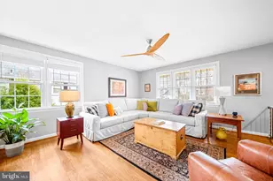 15014 Tarleton Dr, Centreville, VA 20120 - Photo 8