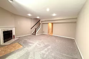6166 Wellington Commons Dr, Alexandria, VA 22310 - Photo 22