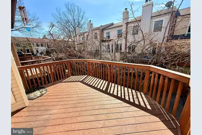 6166 Wellington Commons Drive, Alexandria, VA 22310 - Photo 8