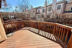 6166 Wellington Commons Dr, Alexandria, VA 22310 - Photo 8