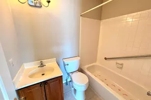 6166 Wellington Commons Dr, Alexandria, VA 22310 - Photo 16