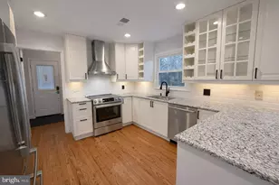 1744 Lockerbie Ln, Vienna, VA 22182 - Photo 6