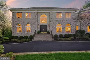 8013 Greenwich Woods Dr, McLean, VA 22102 - Photo 4