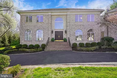 8013 Greenwich Woods Drive, McLean, VA 22102 - Photo 1