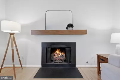 11860 S Lakes Court, Reston, VA 20191 - Photo 8