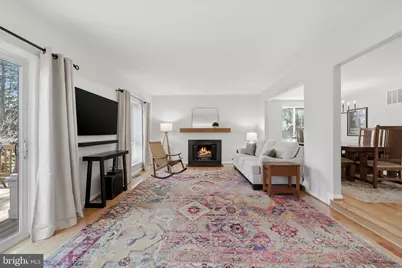 11860 S Lakes Court, Reston, VA 20191 - Photo 6