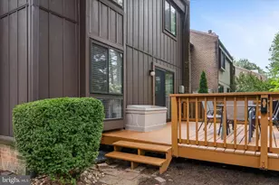 11860 S Lakes Ct, Reston, VA 20191 - Photo 42