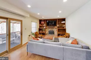 10150 Red Spruce Rd, Fairfax, VA 22032 - Photo 16