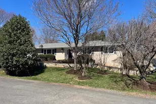 2701 Verily Ct, Oakton, VA 22124 - Photo 1