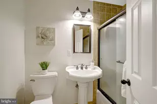 7627 Luton Pl, Alexandria, VA 22315 - Photo 40