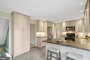 7627 Luton Pl, Alexandria, VA 22315 - Photo 18