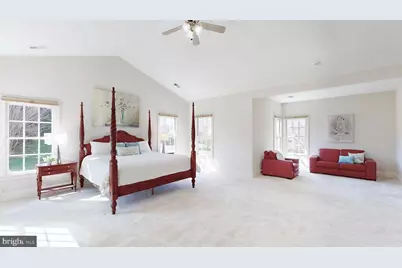 1096 Great Passage Boulevard, Great Falls, VA 22066 - Photo 32