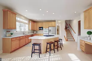 1096 Great Passage Blvd, Great Falls, VA 22066 - Photo 14