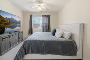 12917 Centre Park Cir, Herndon, VA 20171 - Photo 14