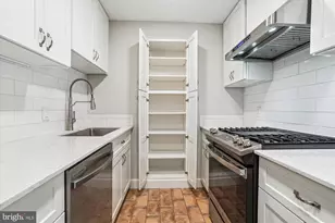 214 Park Terrace Ct SE, Vienna, VA 22180 - Photo 6