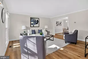 2790 Mansway Dr, Herndon, VA 20171 - Photo 6