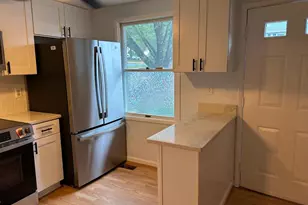 8317 Brookvale Ct, Springfield, VA 22153 - Photo 4