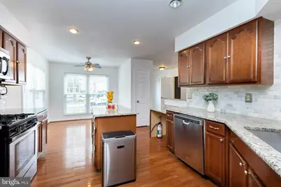 6751 Jenny Leigh Court, Centreville, VA 20121 - Photo 12