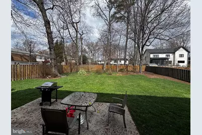 903 Lauren Lane SE, Vienna, VA 22180 - Photo 2