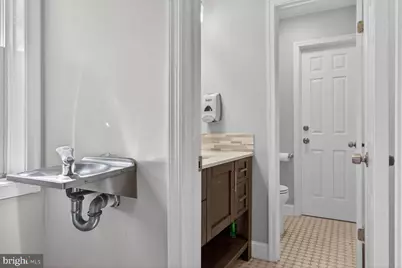 1146 Walker Road #G&H, Great Falls, VA 22066 - Photo 20