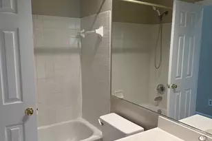 1324 Garden Wall Cir, Reston, VA 20194 - Photo 8