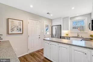 10409 Ashcroft Way, Fairfax, VA 22032 - Photo 14