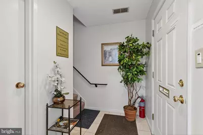 1311 Vincent Place #19, McLean, VA 22101 - Photo 4