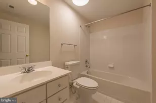 5078 Twinbrook Run Dr, Fairfax, VA 22032 - Photo 44