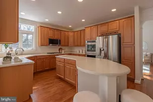 5078 Twinbrook Run Dr, Fairfax, VA 22032 - Photo 12