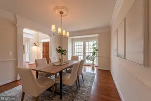 5078 Twinbrook Run Dr, Fairfax, VA 22032 - Photo 10