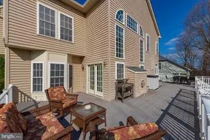 5078 Twinbrook Run Dr, Fairfax, VA 22032 - Photo 4