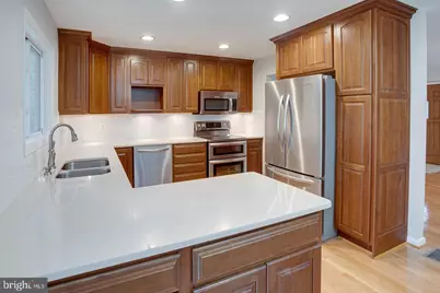 12026 Waples Mill Road, Oakton, VA 22124 - Photo 10