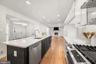 10840 Fieldwood Dr, Fairfax, VA 22030 - Photo 14