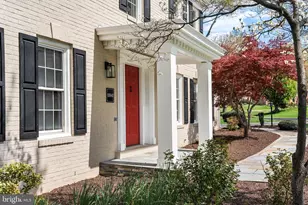 10840 Fieldwood Dr, Fairfax, VA 22030 - Photo 4