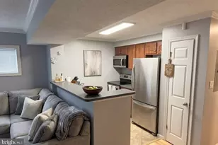 7004 Irwell Ln, Alexandria, VA 22315 - Photo 4