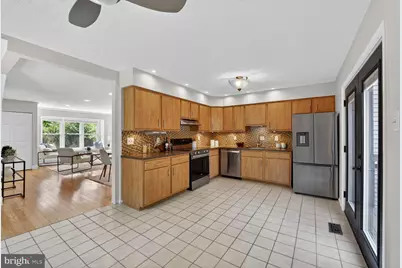 7265 Kousa Lane, Springfield, VA 22152 - Photo 10