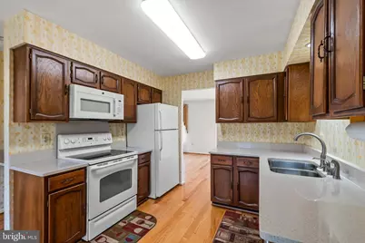 9005 Penn Manor Court, Springfield, VA 22153 - Photo 12