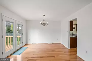 9005 Penn Manor Ct, Springfield, VA 22153 - Photo 8