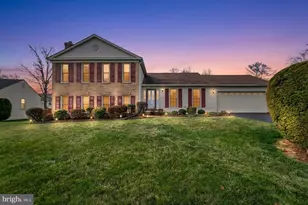 9005 Penn Manor Ct, Springfield, VA 22153 - Photo 2