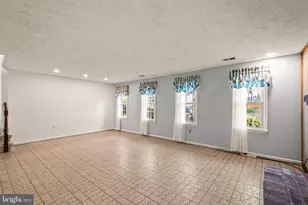 9005 Penn Manor Ct, Springfield, VA 22153 - Photo 30