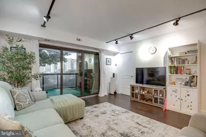 8350 Greensboro Drive #119, McLean, VA 22101 - Photo 10